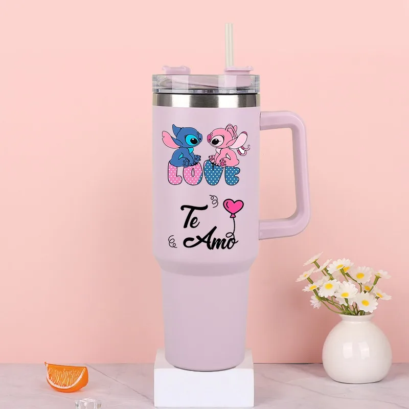 Vaso Térmico Lilo & Stitch de Gran Capacidad – Acero Inoxidable, Portátil, Unisex 3 » Tienda online mayorista de productos sostenibles, tecnología, construcción y más. Tienda online mayorista de productos sostenibles, tecnología, construcción y más. https://www.greengoldgdp.com/tienda-shop/https-www-greengoldgdp-com-tienda-vaso-termico-lilo-stitch-gran-capacidad/ Green Gold GDP Vaso Térmico Lilo & Stitch de Gran Capacidad – Acero Inoxidable, Portátil, Unisex - Imagen 3