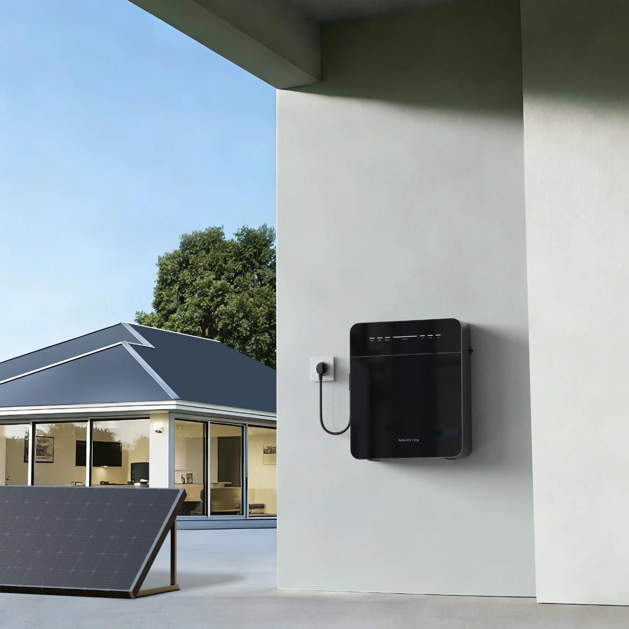 MARSTEK VENUS E Mini 7 » Suministro de sistemas solares y soluciones energéticas para empresas | Exportación internacional Suministro de sistemas solares y soluciones energéticas para empresas | Exportación internacional https://www.greengoldgdp.com/producto/marstek-venus-e-mini/ Green Gold GDP MARSTEK VENUS E Mini instalado en una vivienda con paneles solares para almacenamiento inteligente de energía solar.